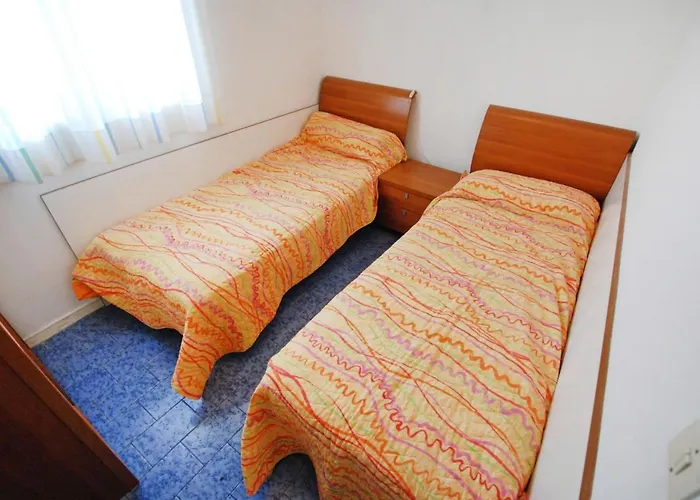 Michelangelo-4 By Interhome * Бібіоне