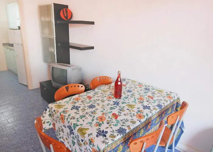 Michelangelo-4 By Interhome Lägenhet